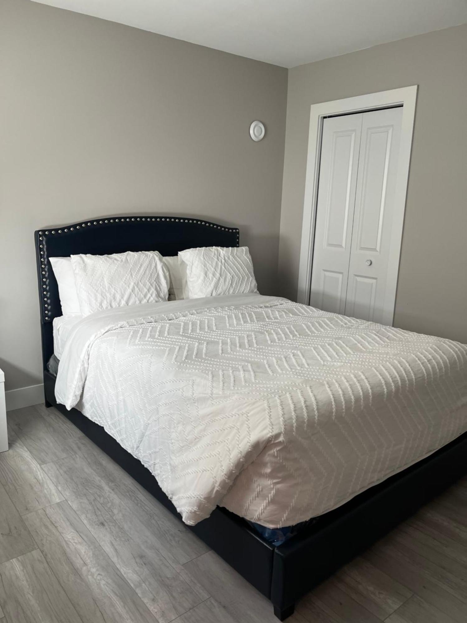 Dugg Bed And Breakfast فكتوريا الغرفة الصورة